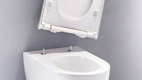 WC Geberit ONE con coperchio e tavoletta del WC rimovibili WC Geberit ONE con coperchio e tavoletta del WC rimovibili
